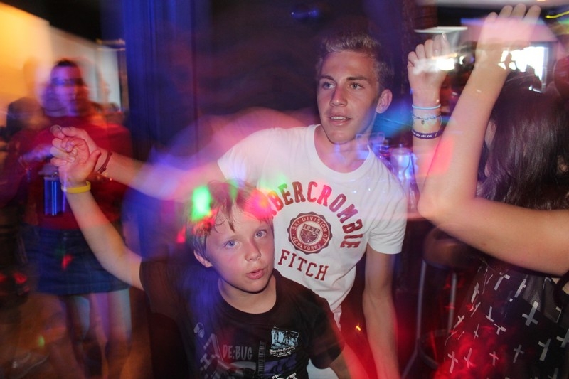 Village Camps International Summer Camp Leysin, Switzerland 2026-08-07 https://www.villagecamps.com/journals_admin/images/696-17-disco (29).jpg